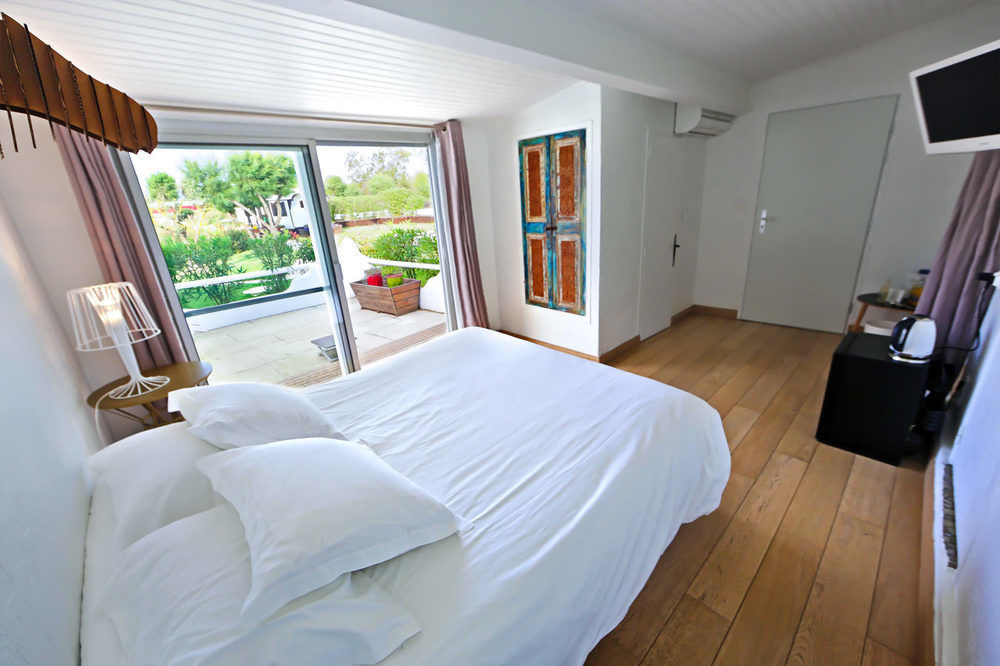 Mas De La Fouque Hotel & Spa Saintes-Maries-de-la-Mer Esterno foto